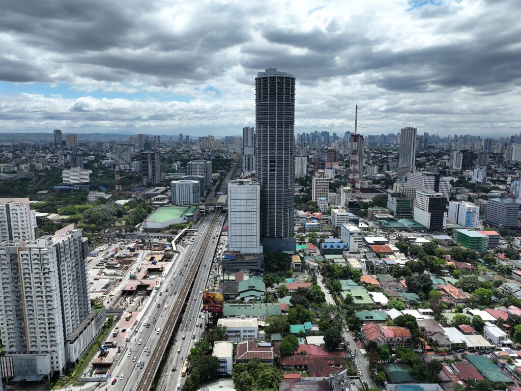 Metro Manila Condo Oversupply Persists as More Buyers Back Out, Colliers Reports